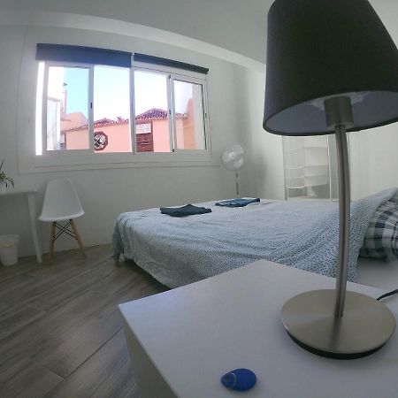 Room With Private Bathroom - Vivienda Vacacional Out Of Blue سانتا كروث ذي لا بال المظهر الخارجي الصورة
