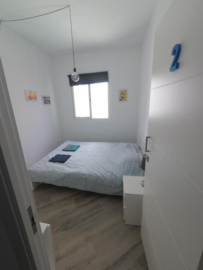 Room With Private Bathroom - Vivienda Vacacional Out Of Blue سانتا كروث ذي لا بال المظهر الخارجي الصورة