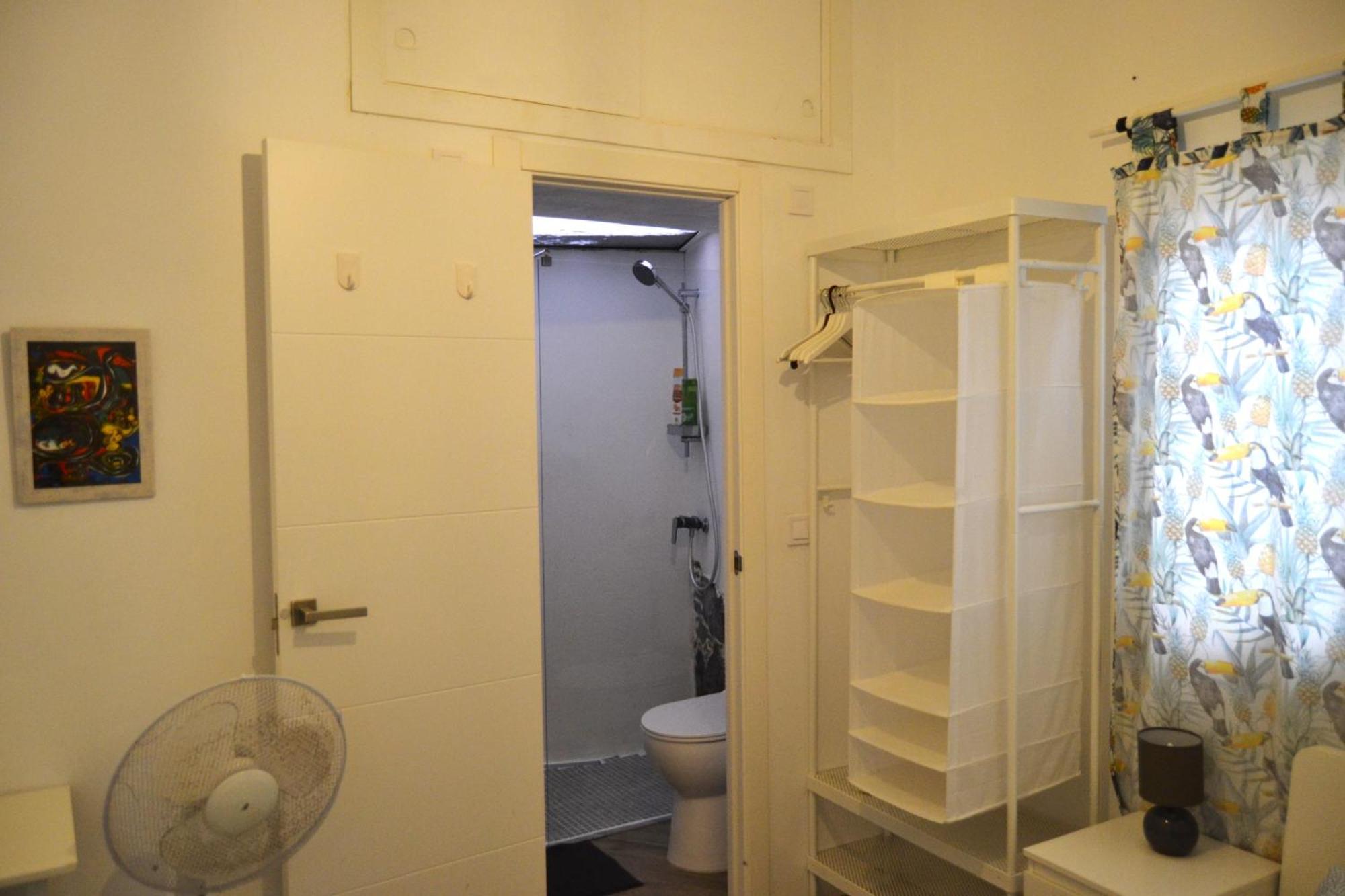 Room With Private Bathroom - Vivienda Vacacional Out Of Blue سانتا كروث ذي لا بال المظهر الخارجي الصورة