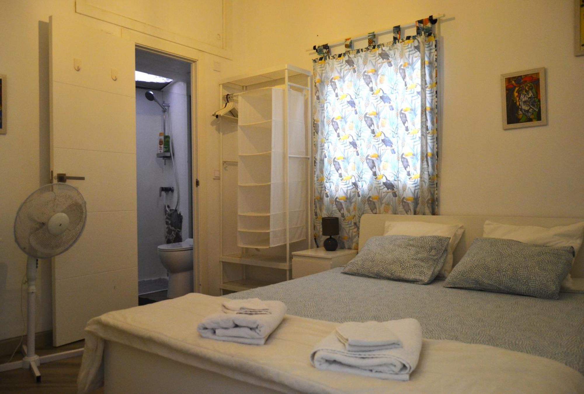 Room With Private Bathroom - Vivienda Vacacional Out Of Blue سانتا كروث ذي لا بال المظهر الخارجي الصورة