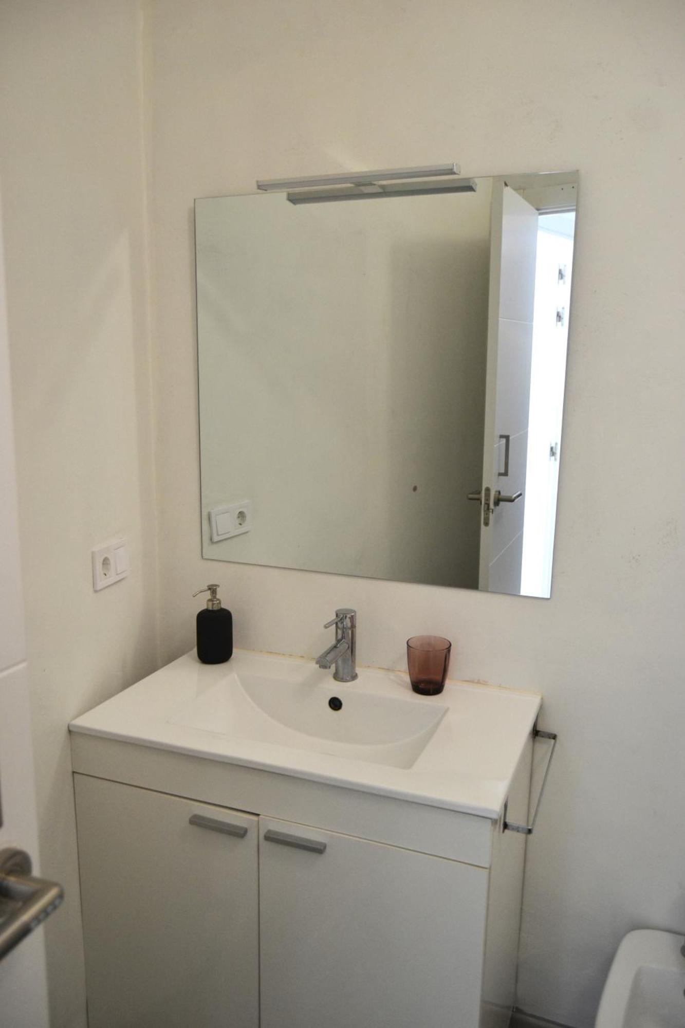 Room With Private Bathroom - Vivienda Vacacional Out Of Blue سانتا كروث ذي لا بال المظهر الخارجي الصورة