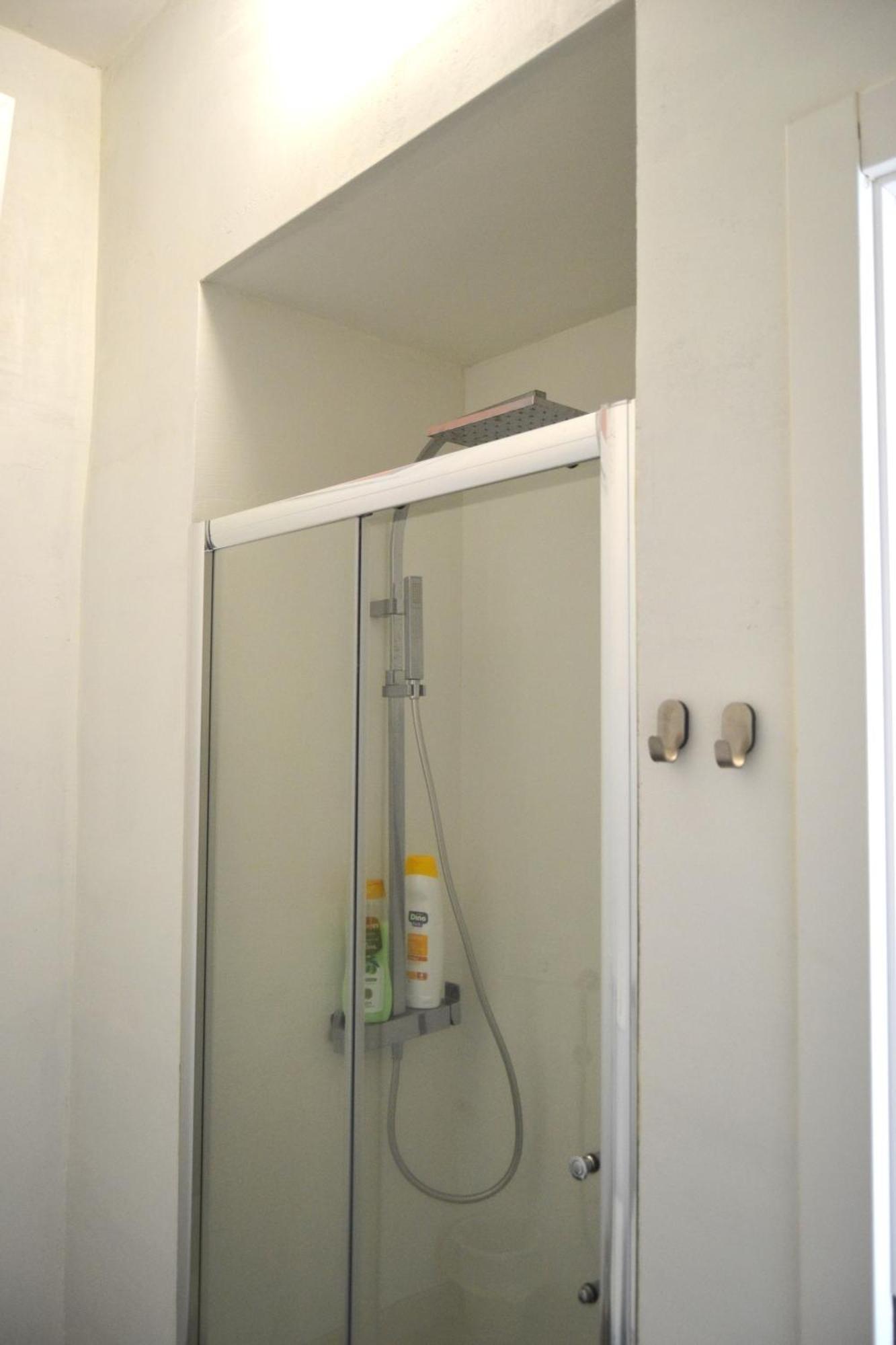 Room With Private Bathroom - Vivienda Vacacional Out Of Blue سانتا كروث ذي لا بال المظهر الخارجي الصورة