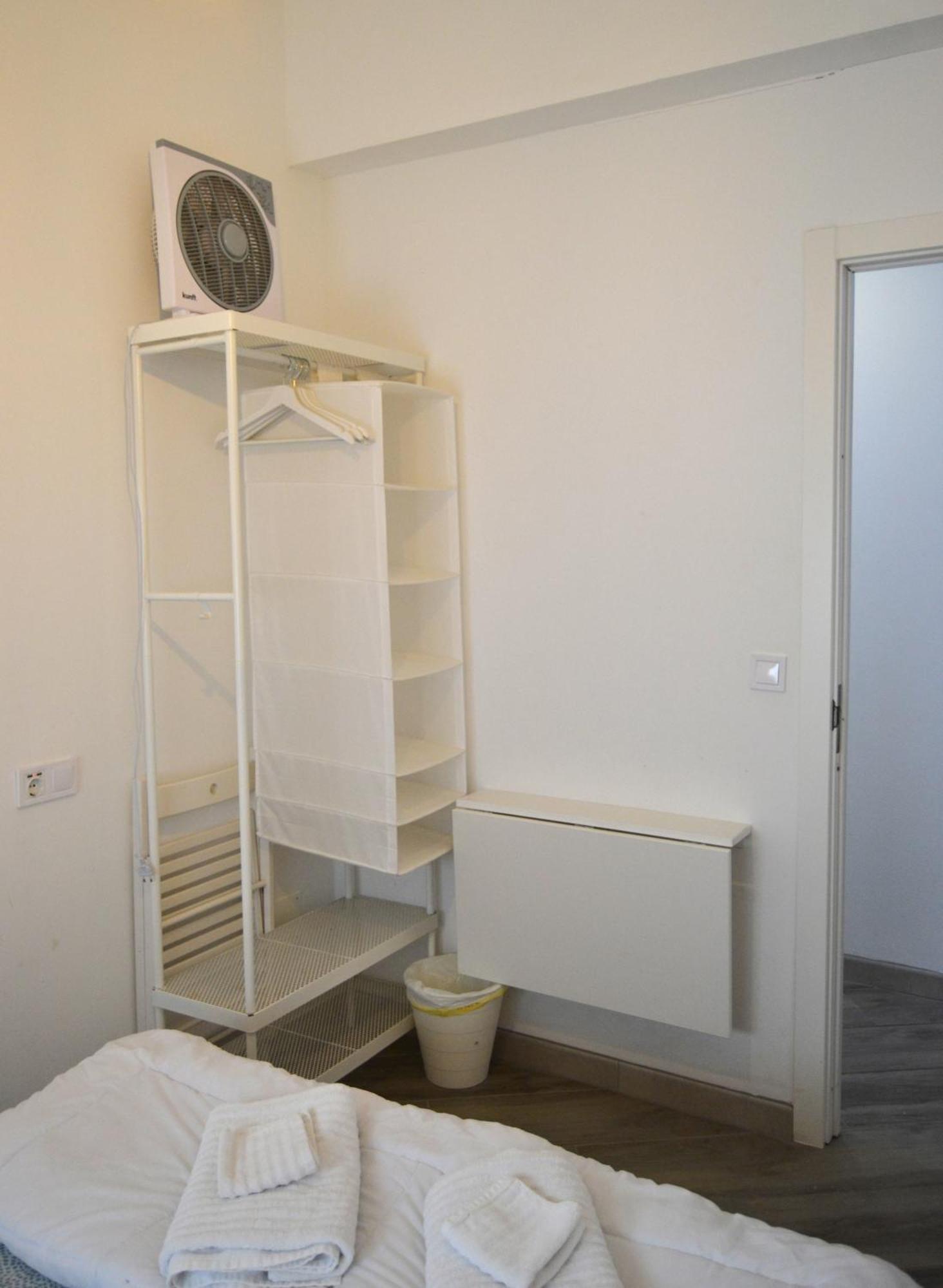 Room With Private Bathroom - Vivienda Vacacional Out Of Blue سانتا كروث ذي لا بال المظهر الخارجي الصورة